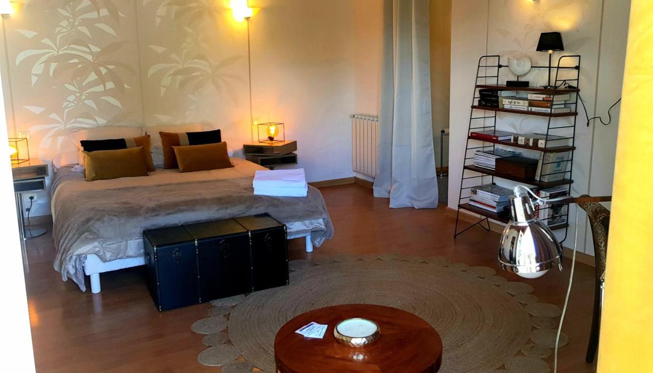 Bed and Breakfast La Revêtizon Siecq Esterno foto